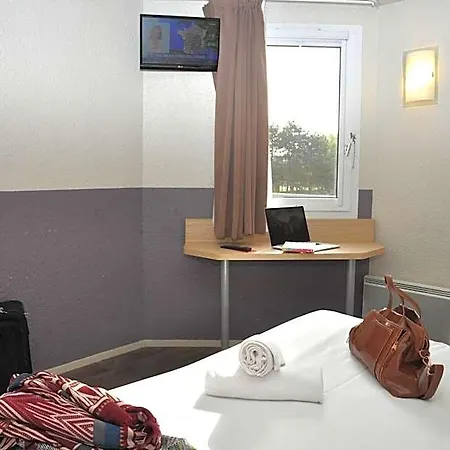 B Caen Hotel 2*