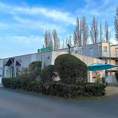 B Caen Hotel